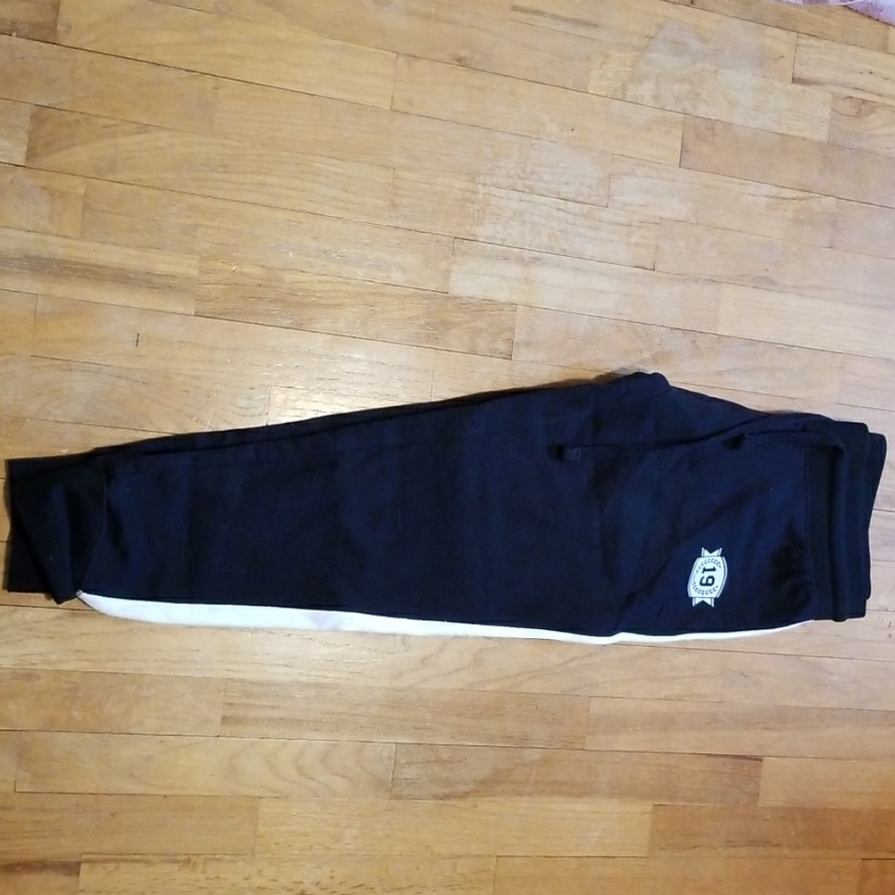 2019 Josten joggers